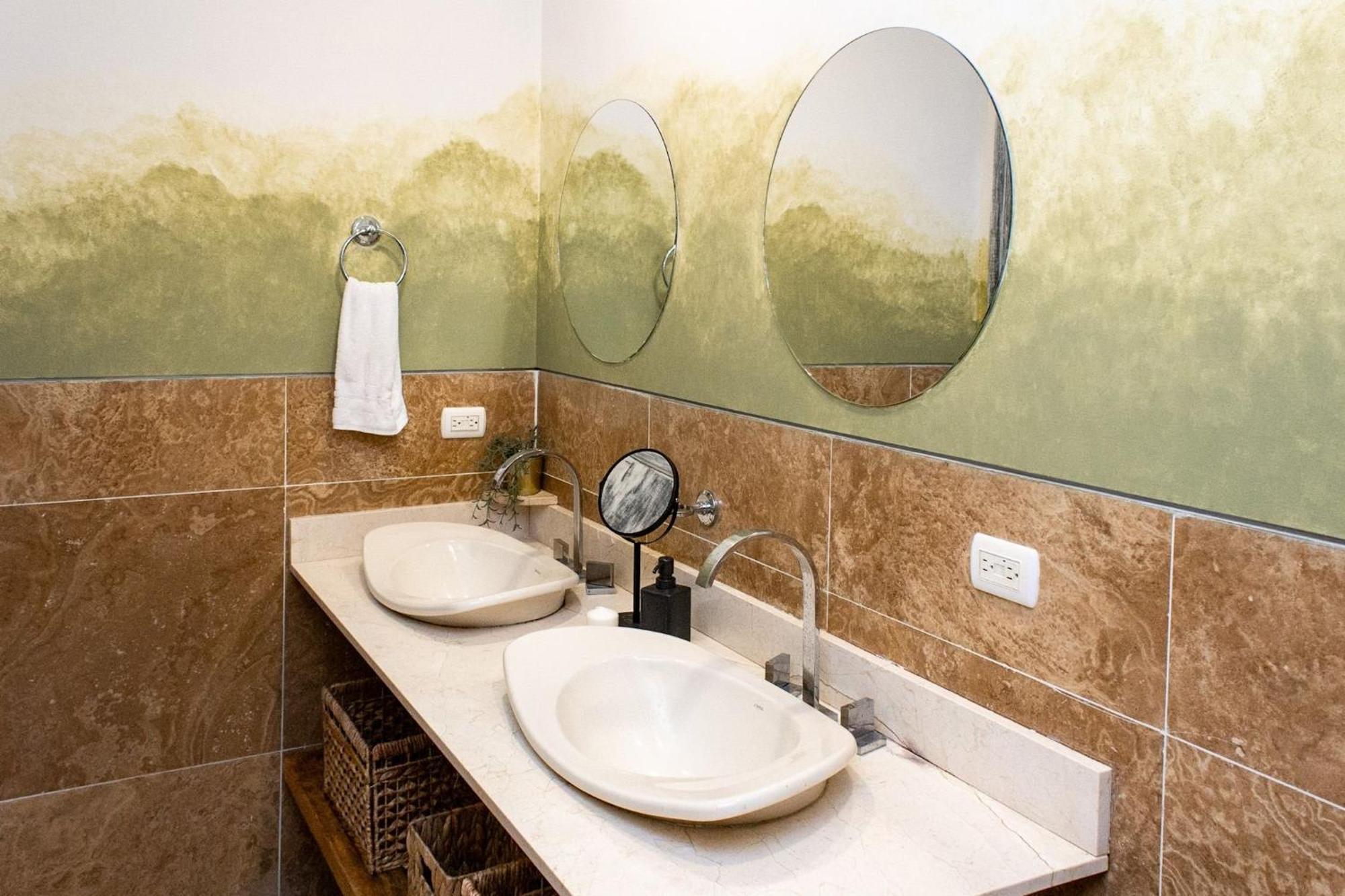 Apartamento Frente Al Mar Con Acceso Directo A La Playa Morros Epic. *