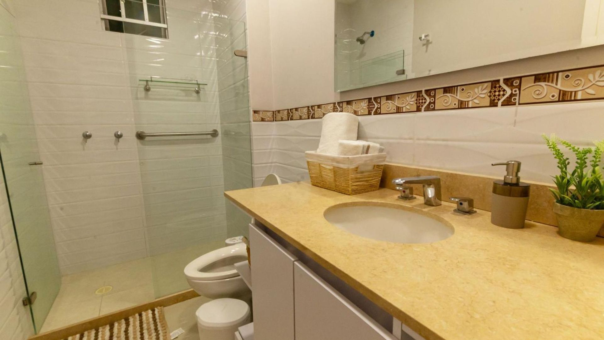 Apartamento Frente Al Mar Con Acceso Directo A La Playa Morros Epic. *