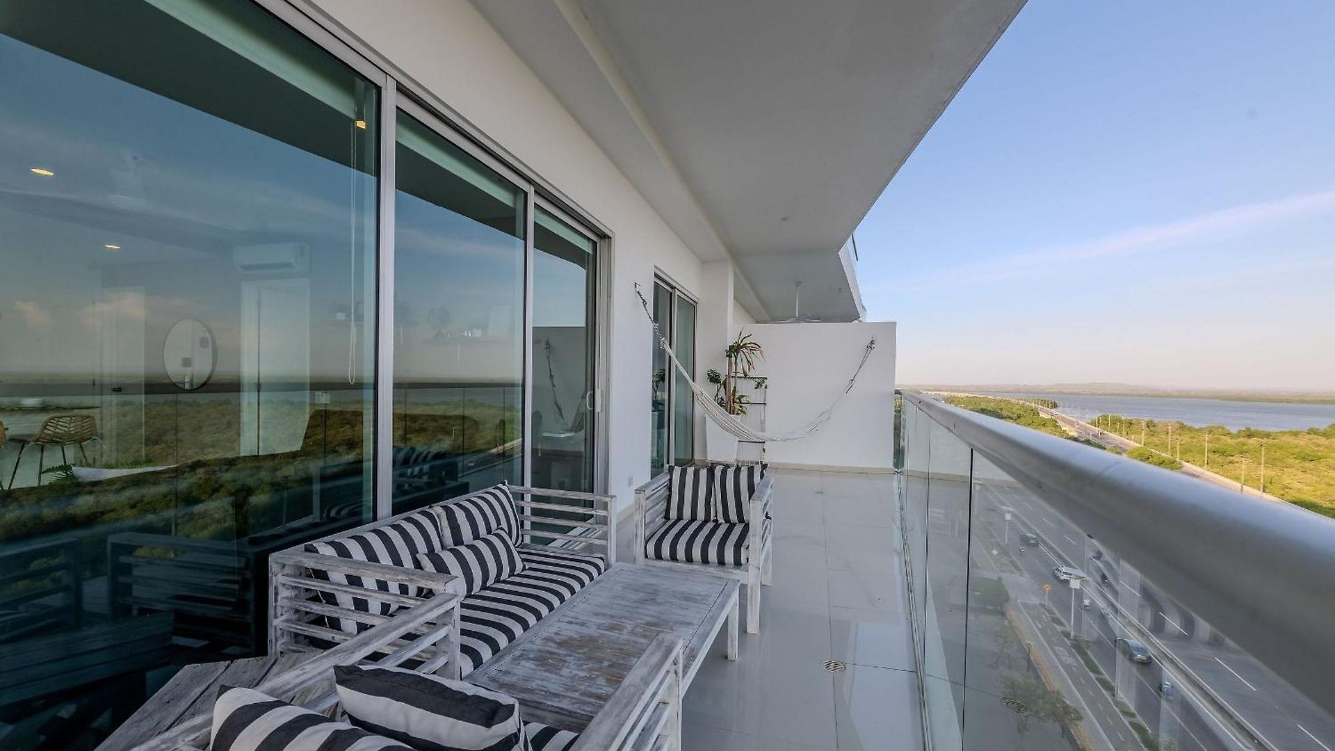 Frente Al Mar Con Acceso Directo A La Playa Morros Epic. Apartamento Cartagena