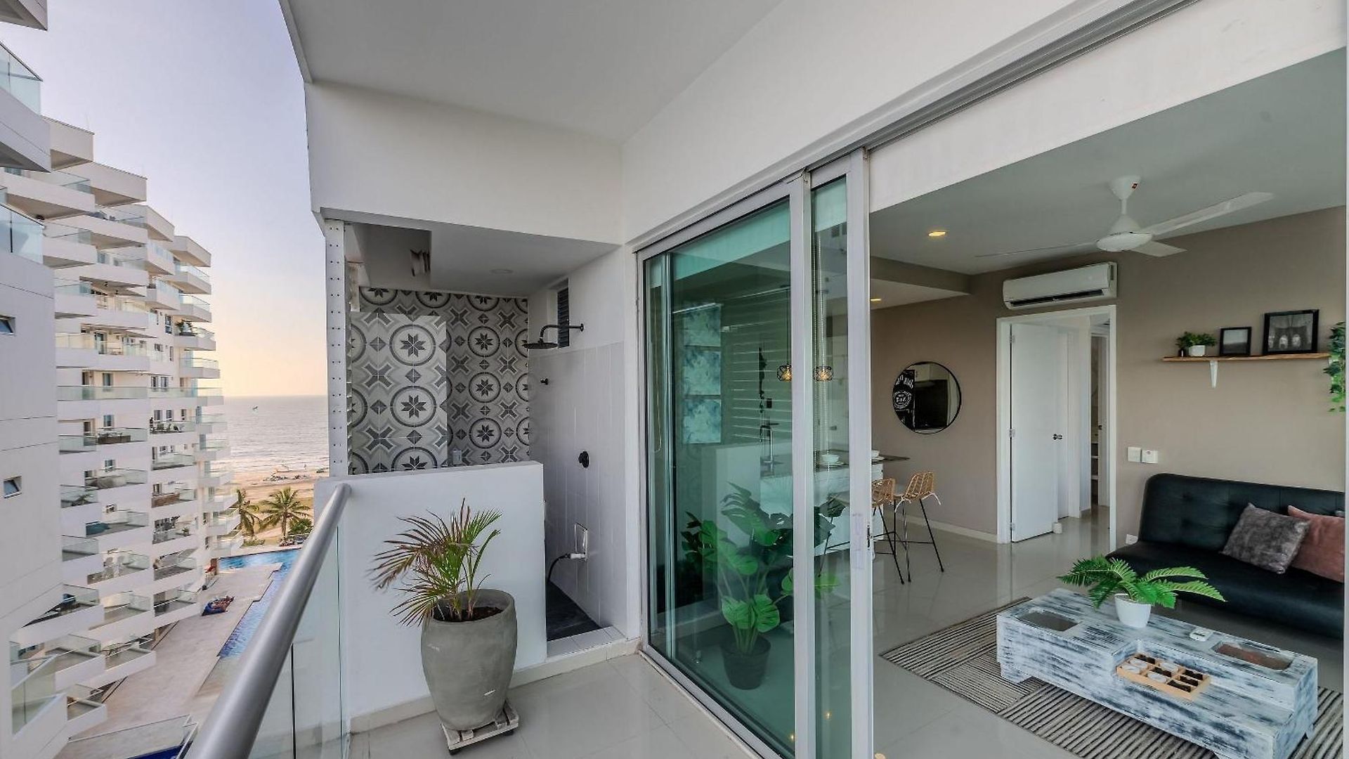 Frente Al Mar Con Acceso Directo A La Playa Morros Epic. Apartamento Cartagena