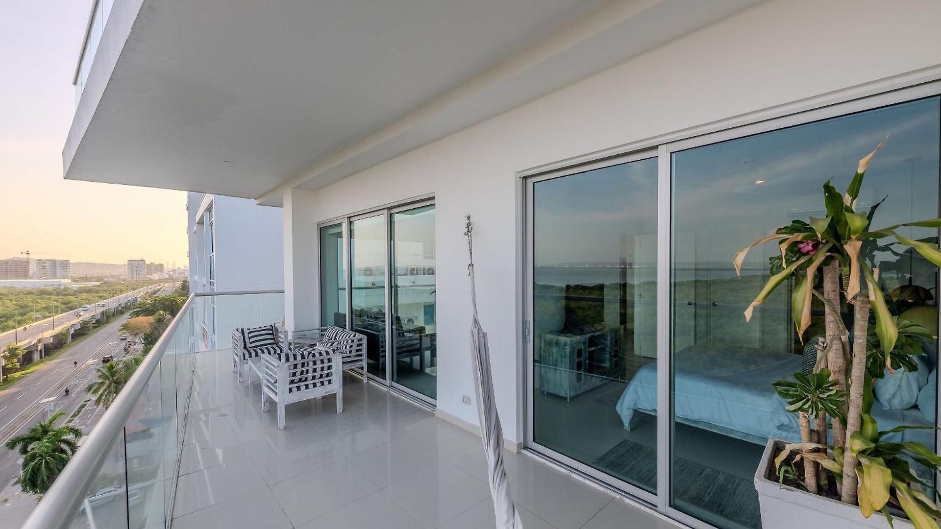 Frente Al Mar Con Acceso Directo A La Playa Morros Epic. Apartamento