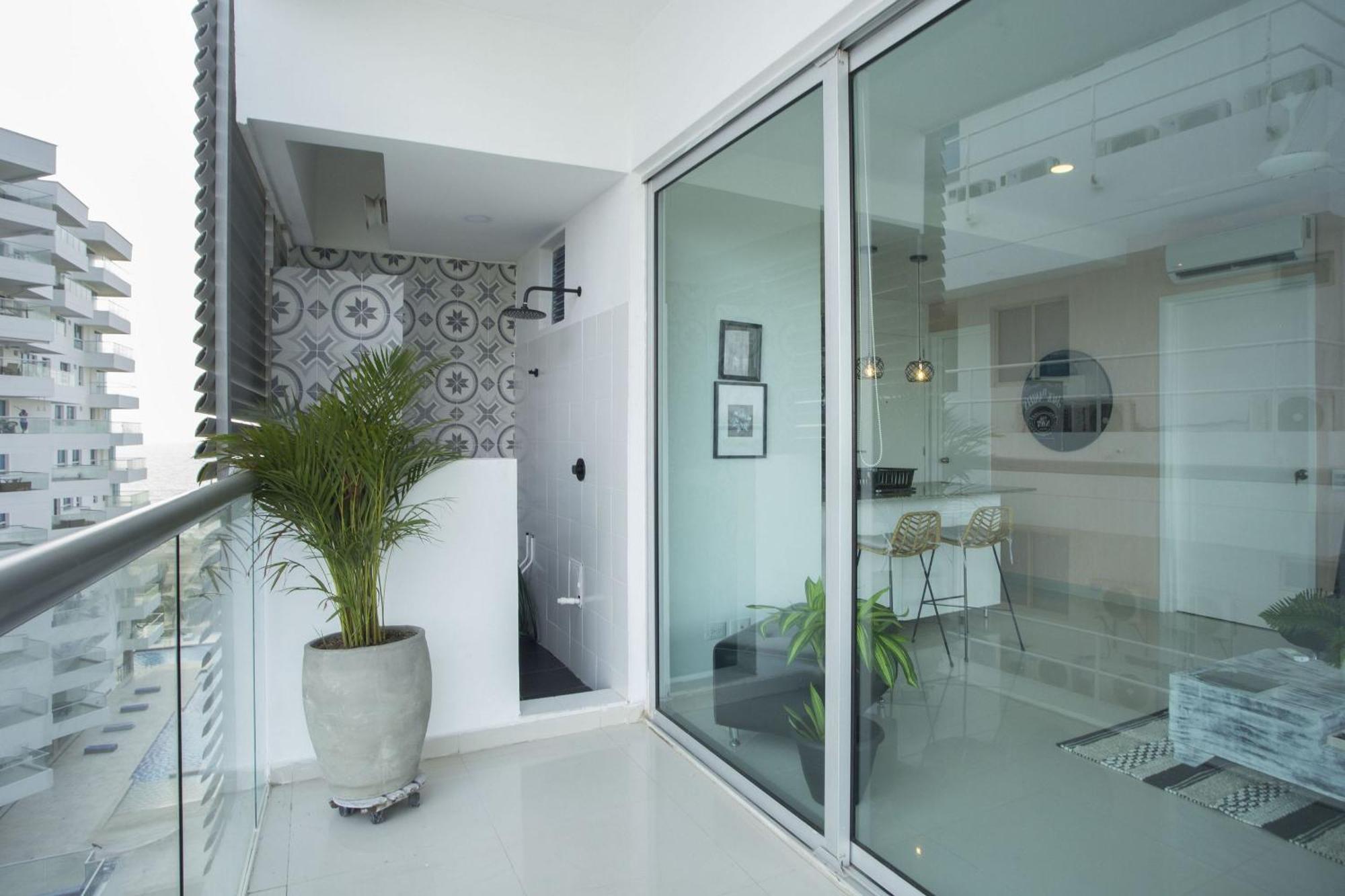 Frente Al Mar Con Acceso Directo A La Playa Morros Epic. Cartagena