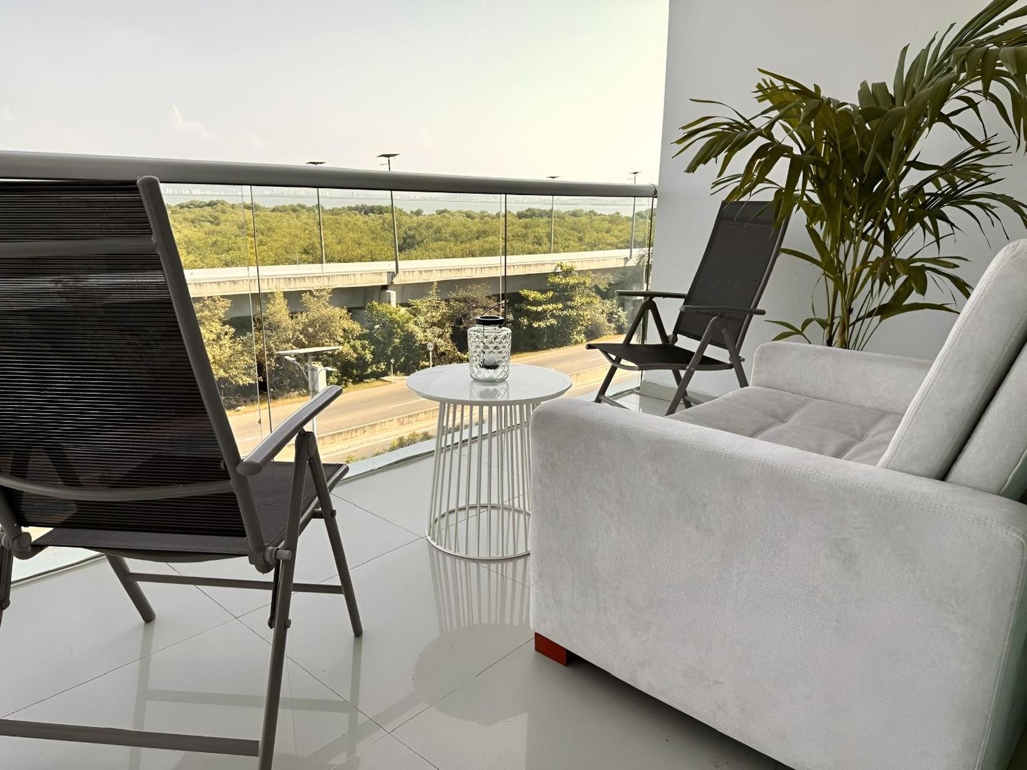 Frente Al Mar Con Acceso Directo A La Playa Morros Epic. * Cartagena