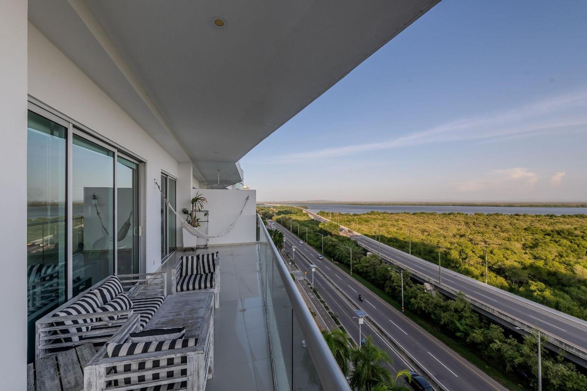 Frente Al Mar Con Acceso Directo A La Playa Morros Epic. Cartagena