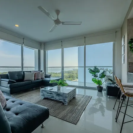 Apartment Frente Al Mar Con Acceso Directo A La Playa Morros Epic. *